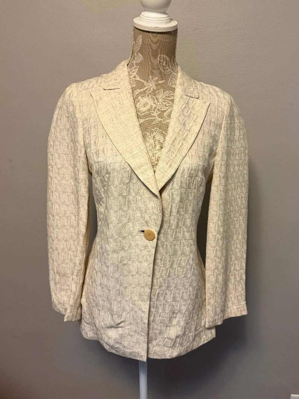 Armani Collezioni Ivory Textured One Button Blazer Size 6 Made in Italy